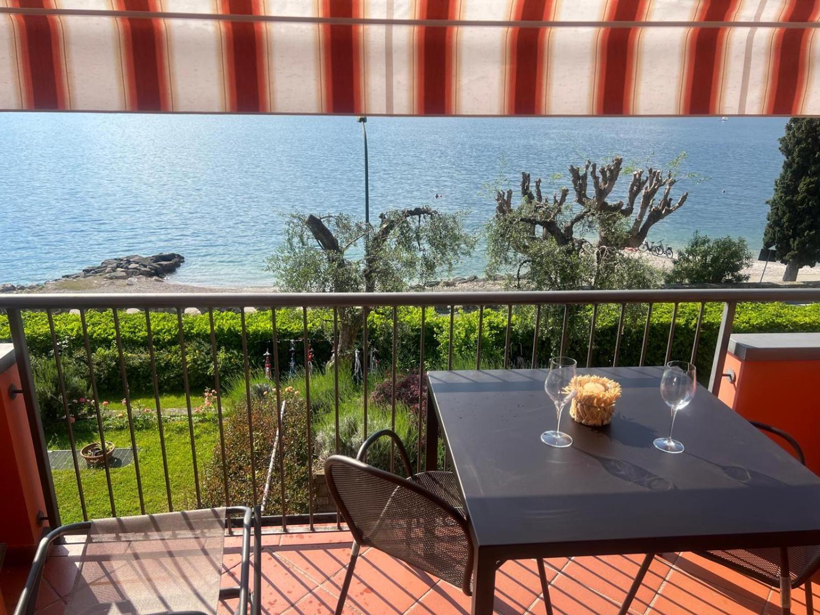 برنزوني سول جاردا Residence Villa Al Lido المظهر الخارجي الصورة