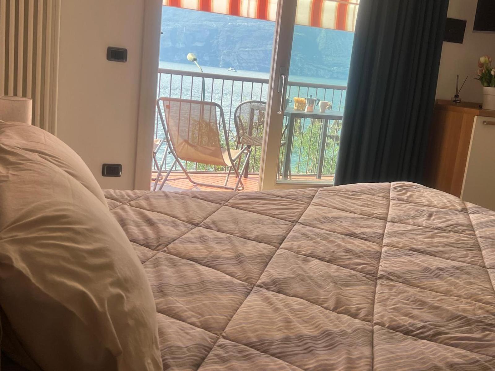 برنزوني سول جاردا Residence Villa Al Lido المظهر الخارجي الصورة